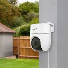 H8c  Pan & Tilt Wi-Fi Camera